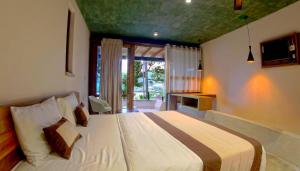 SWP Eco Lodge客房内的一张或多张床位
