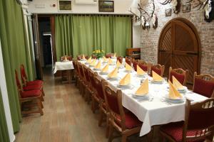 Restaurace v ubytování Piroska Csárda és Panzió