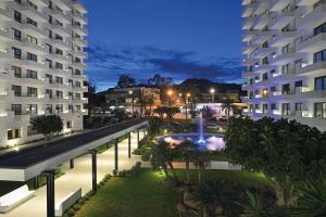 The swimming pool at or close to Apto a pie de playa con vistas increíbles!