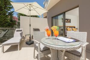Балкон или терраса в Caneiros Luxury House & Suites