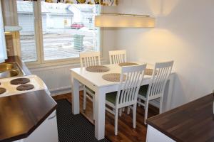 Φωτογραφία από το άλμπουμ του Majoituspalvelu Nurmi Apartment Peipontie 3 A Saunallinen Huoneisto σε Raahe +3 φωτογραφίες