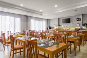 Restauracja lub miejsce do jedzenia w obiekcie Exe Getafe