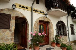 Exteriér alebo vchod do ubytovania Kaiser Apartman