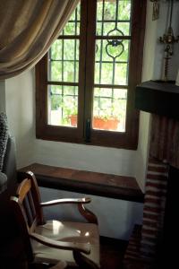 A seating area at Casa Rural La Maquinilla
