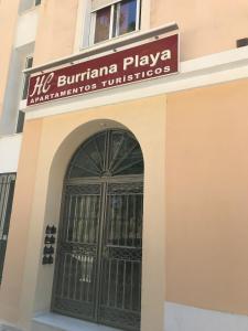 Fasade eller inngang på Apartamentos HC Burriana Playa