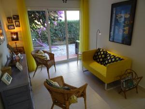 Fotografie z fotogalerie ubytování Rez de Jardin près plage Riells L'Escala v destinaci L'Escala + 11 fotografií