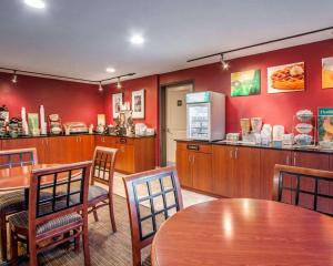 Restoran atau tempat makan lain di Quality Inn & Suites Springfield