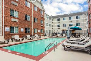 Gallery image of MainStay Suites Greenville Airport in Greer