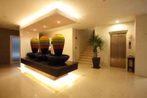 El vestíbulo o zona de recepción de Nize Hotel - SHA Plus