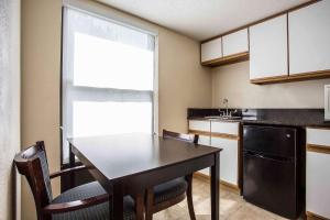 Cuina o zona de cuina de Quality Inn Union US Hwy 176
