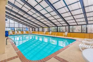 古德利茨維爾品質酒店游泳池或附近泳池