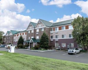 Gallery image of MainStay Suites Knoxville Airport in Alcoa