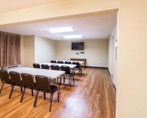 Imagen de la galería de Quality Inn Merchants Drive, en Knoxville