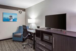 Gallery image of Clarion Inn & Suites near Downtown in Knoxville