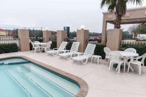 Bazén v ubytování Comfort Inn North Conroe nebo v jeho okolí