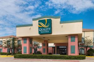 Certifikát, hodnocení, plakát nebo jiný dokument vystavený v ubytování Quality Suites