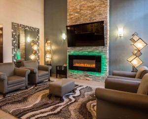 Khu vực ghế ngồi tại Comfort Suites Stafford Near Sugarland