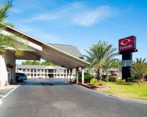 Gallery image of Econo Lodge Jasper in Jasper