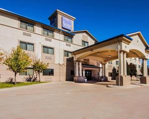 una representación del exterior de un hotel en Sleep Inn & Suites Shamrock, en Shamrock