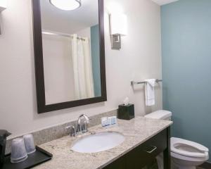Koupelna v ubytování Sleep Inn & Suites Austin North - I-35