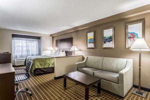 Posezení v ubytování Quality Inn & Suites West El Paso I-10