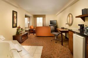 Gallery image of Comfort Suites Dulles Airport in Chantilly