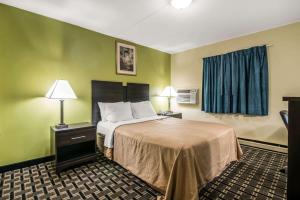 Foto dalla galleria di Rodeway Inn Rutland Killington a Rutland