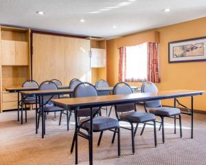 Møde- og/eller konferencelokalet på Quality Inn & Suites Kimberly - Appleton East + 24 billeder