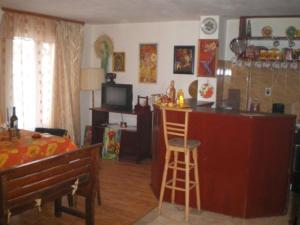 Hadjibulevata Guest House italokat is kínál