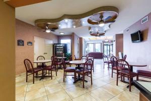 Gallery image of Quality Inn in Alexandria