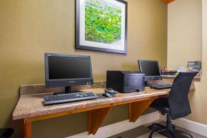 Οι επιχειρηματικές εγκαταστάσεις ή/και οι αίθουσες συνεδριάσεων στο Comfort Suites Lake Charles