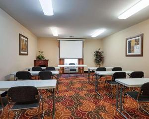 Gallery image of Comfort Suites Lake Charles in Lake Charles