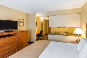 Gallery image of Quality Inn & Suites On The River in Glenwood Springs