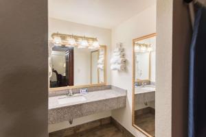 Fotografie z fotogalerie ubytování 1st Interstate Inn Montrose v destinaci Montrose + 23 fotografií