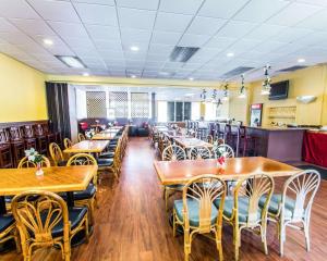 Restoran atau tempat makan lain di Econo Lodge Port Canaveral Area