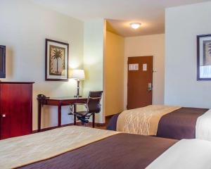 صورة لـ Comfort Inn & Suites Crestview في كرستفيو