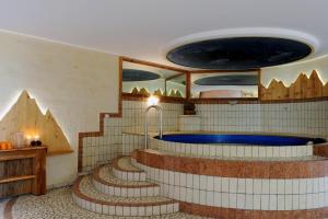 Fotografia z galérie ubytovania Hotel Wildschütz v destinácii San Leonardo in Passiria