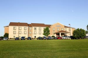 Comfort Inn & Suites Grinnell near I-80