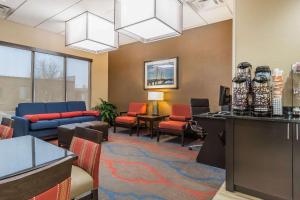 Afbeelding uit fotogalerij van Comfort Inn Alton near I-255 in Alton