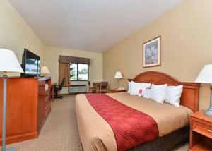 Gallery image of Express Inn & suites in Decatur