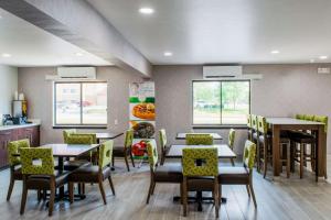 Posezení v ubytování Quality Inn Plainfield - Indianapolis West
