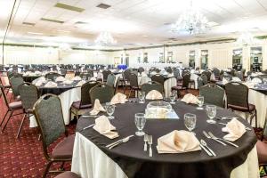 A restaurant or other place to eat at Clarion Inn Frederick Event Center