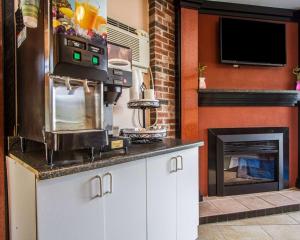 Photo de la galerie de l'établissement Rodeway Inn & Suites Brunswick near Hwy 1, à Brunswick