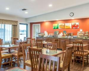 Gallery image of Quality Inn in Gaylord