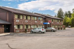 Photo de la galerie de l'établissement Rodeway Inn, à Muskegon Heights