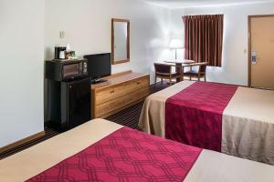 Gallery image of Rodeway Inn & Suites in Austin