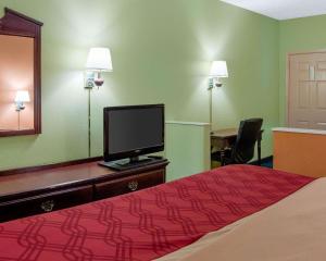 Gallery image of Econo Lodge Canton I-55 in Canton