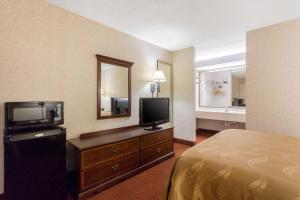 Afbeelding uit fotogalerij van Quality Inn Mount Airy Mayberry in Mount Airy