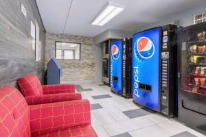 Φωτογραφία από το άλμπουμ του Rodeway Inn Winston Salem Route 52 σε Γουίνστον-Σάλεμ