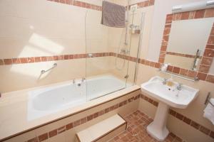 Bagno di Decoy Country Cottages